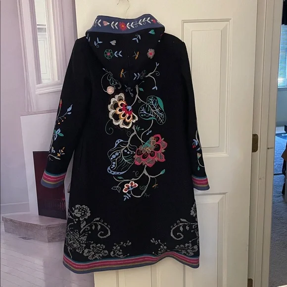 IVKO Black Wool Embroidered Hooded Coat.  Size 40. - Picture 7 of 15